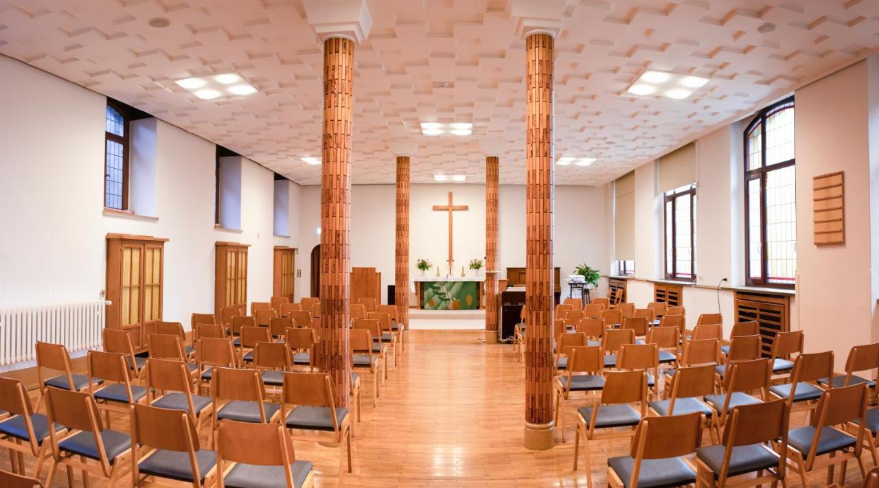 Saechsisches Gemeinschafts-Diakonissenhaus Zion E. V. Aue  Ngoại thất bức ảnh